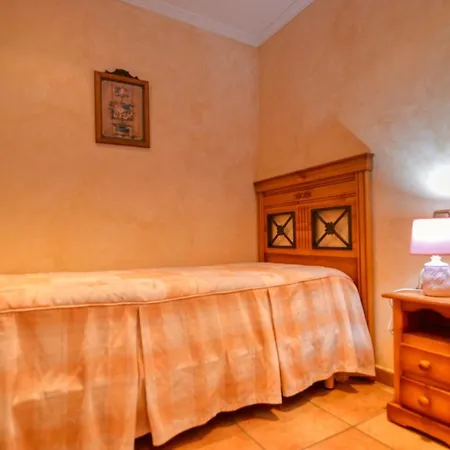 Appartement Espacious 4b In 2ºrow Of Cura Beach