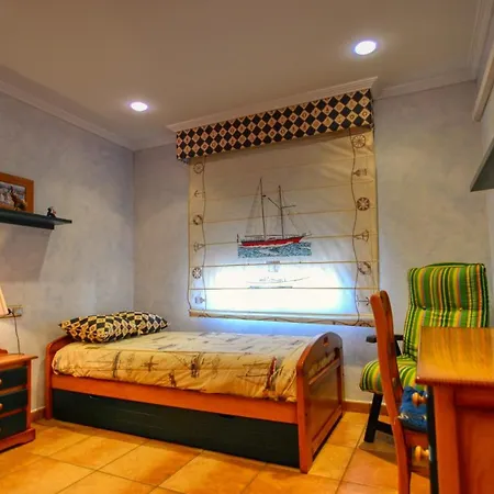 Appartement Espacious 4b In 2ºrow Of Cura Beach Torrevieja
