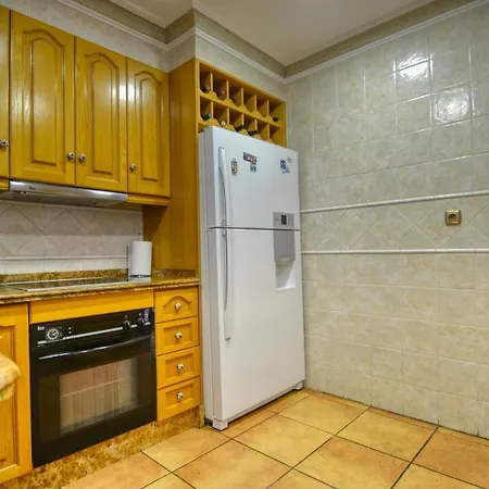 Appartement Espacious 4b In 2ºrow Of Cura Beach *